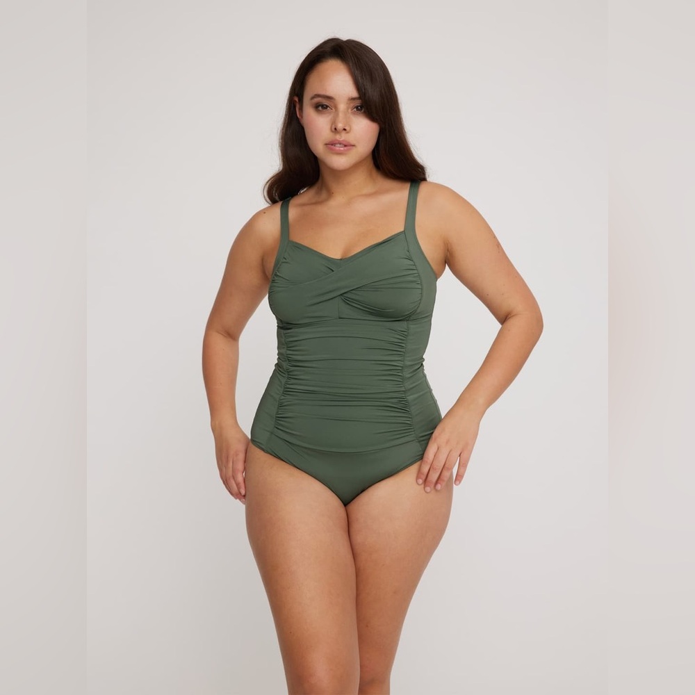Change Lingerie Women Olive Green Marisol Swimsuit size Latge